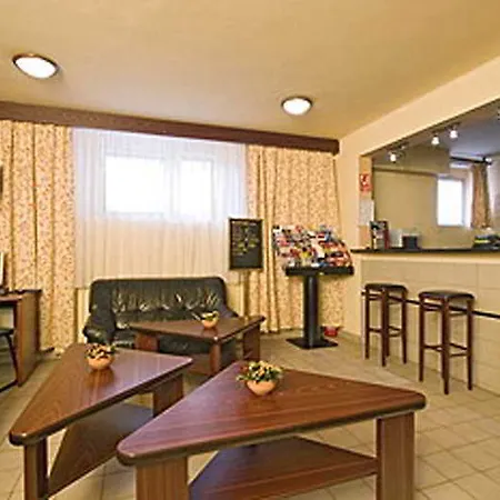 Stirka Hotel 3*